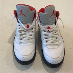 Barely worn retro jordan 5